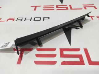 Накладка стойки А, (средняя высота) Tesla Model S 1 поколение 2015, 1002515-00-D