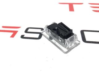 Фонарь подсветки салона Tesla Model S 1 поколение 2015, 1007151-70-E