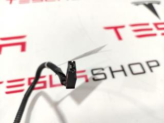 разъем (фишка) проводки Tesla Model S 1 поколение 2013, 1004557-01-J