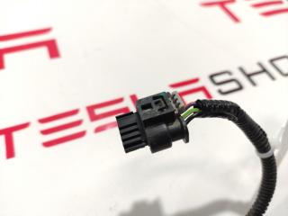 разъем (фишка) проводки Tesla Model S 1 поколение 2013, 1004557-01-J