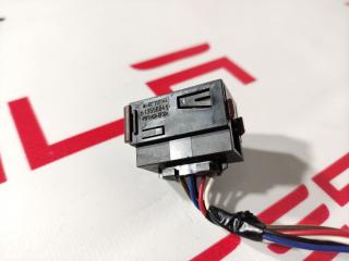 разъем (фишка) проводки Tesla Model S 1 поколение (2012 - 2016), 1004424-00-M