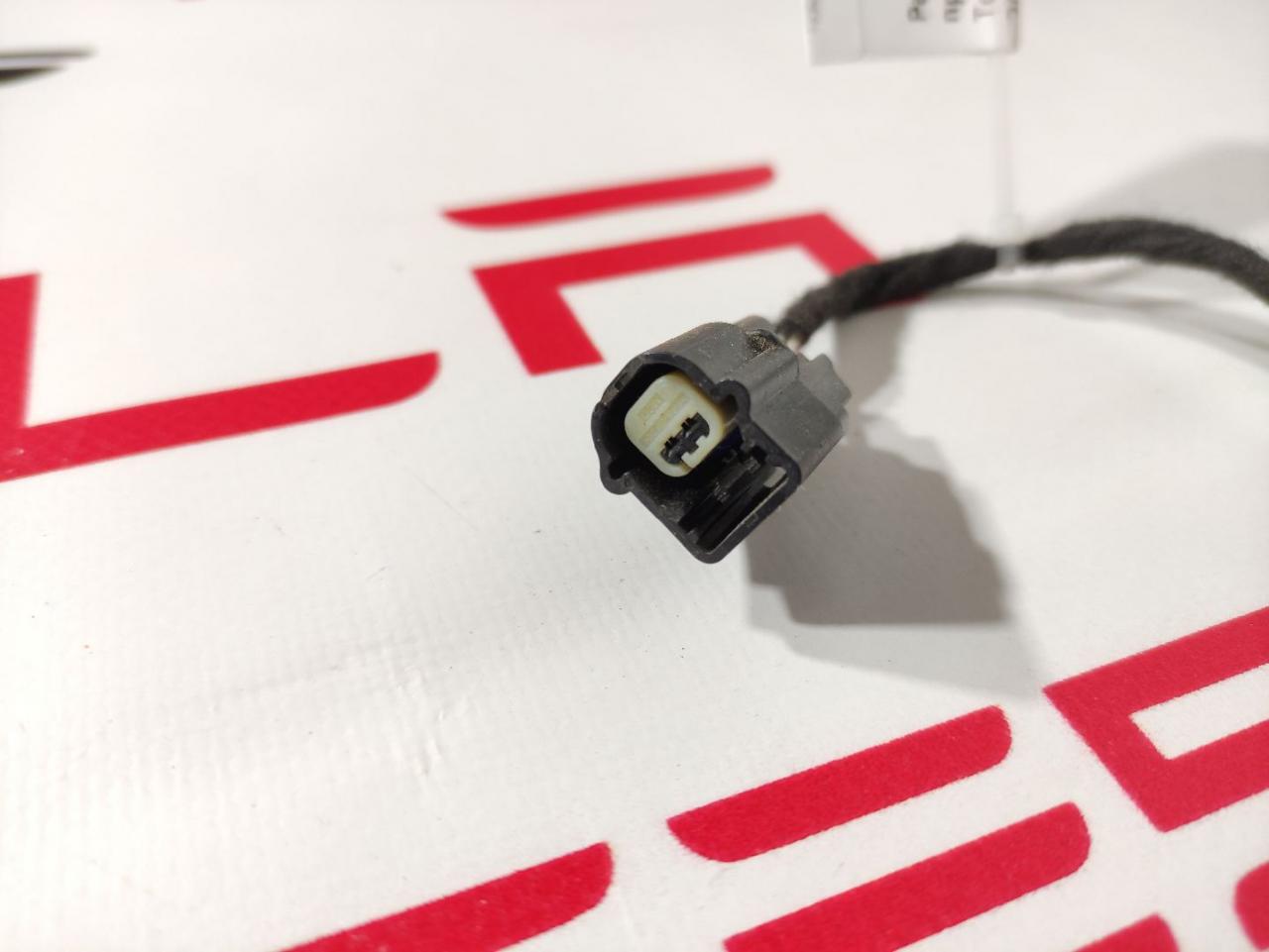 разъем (фишка) проводки Tesla Model S 1 поколение (2012 - 2016), 1004424-00-M - фото №1