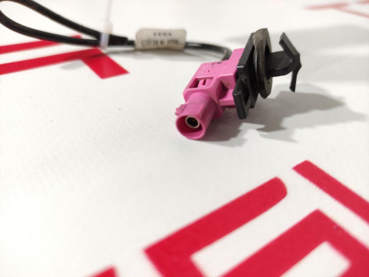 разъем (фишка) проводки Tesla Model S 1 поколение (2012 - 2016), 1004424-00-M - фото №1