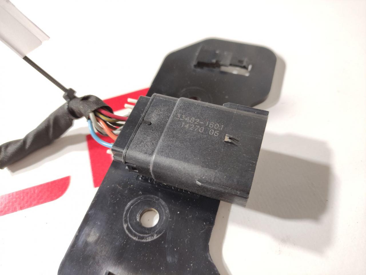 разъем (фишка) проводки Tesla Model S 1 поколение (2012 - 2016), 1031236-81-E - фото №1