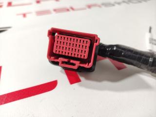 разъем (фишка) проводки Tesla Model S 1 поколение (2012 - 2016), 1031236-81-E