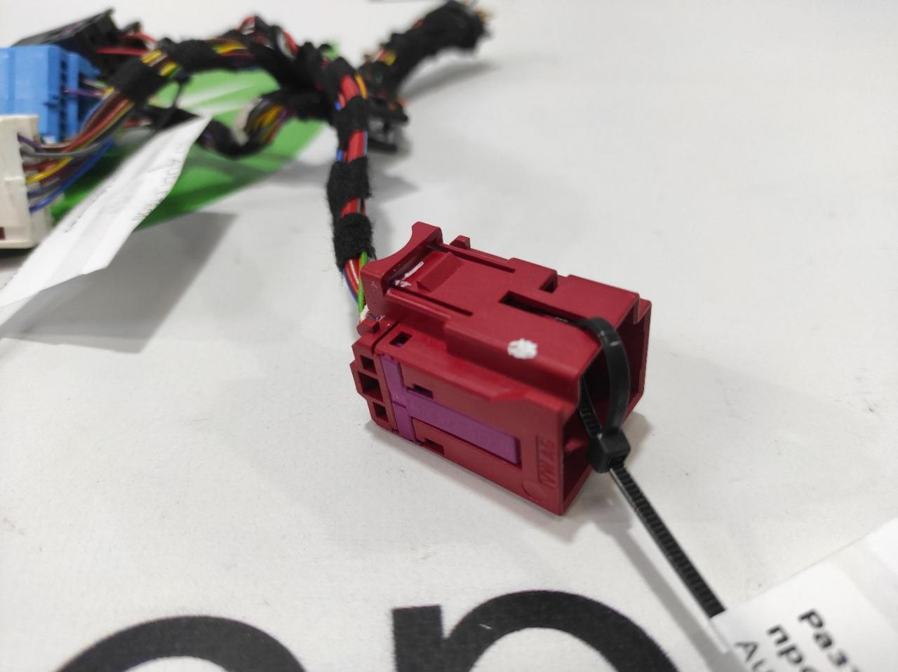 разъем (фишка) проводки Audi e-tron 1 поколение 2019, электро, 4KE971139, 4F0972575B - фото №1