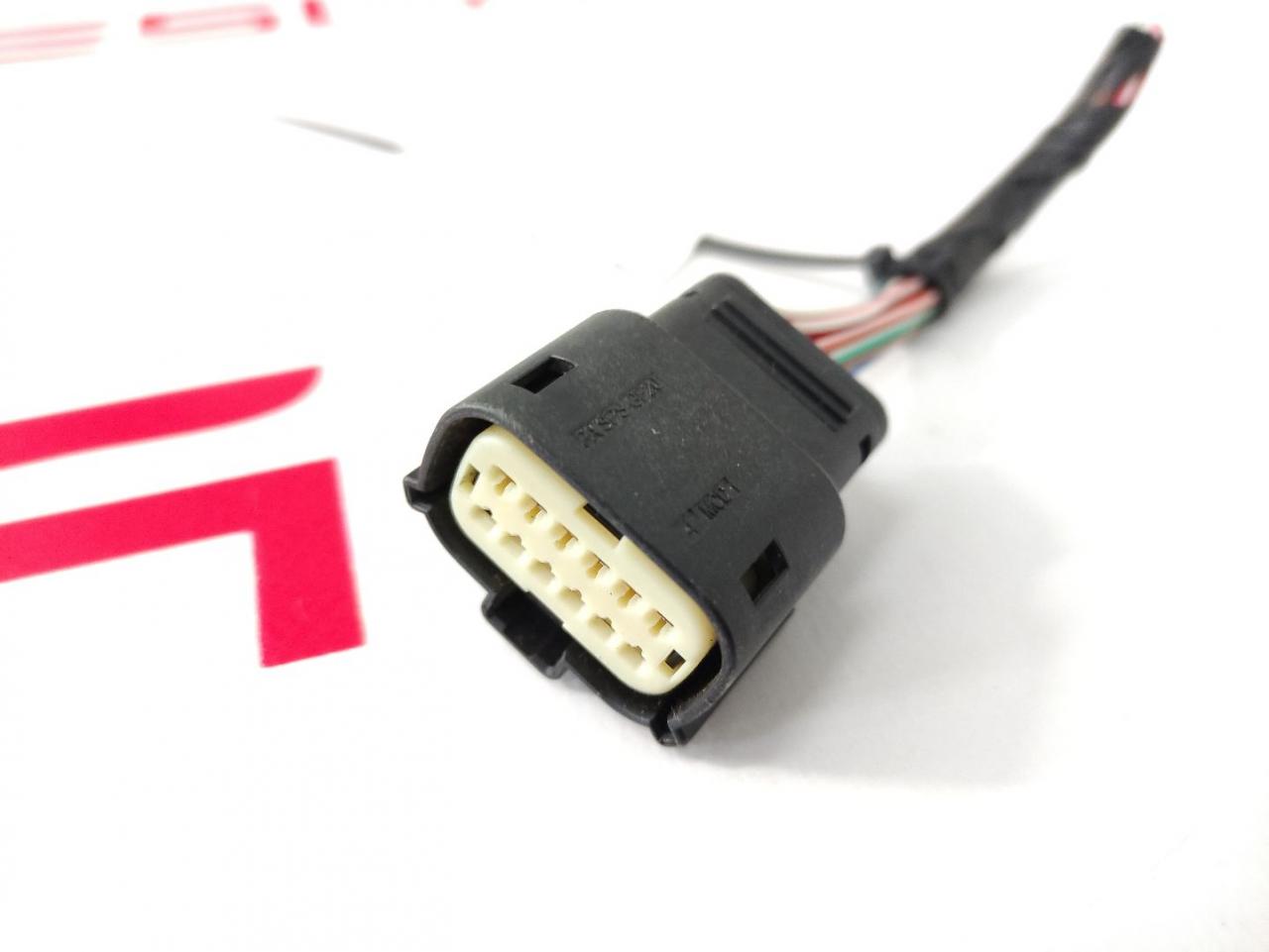 разъем (фишка) проводки Tesla Model S 1 поколение (2012 - 2016), 1004416-93-N - фото №1