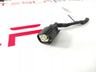 разъем (фишка) проводки Tesla Model S 1 поколение (2012 - 2016), 1031236-81-E