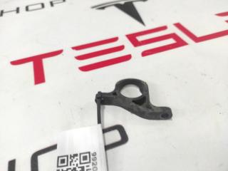 Кронштейн крепления вентилятора кондиционера Tesla Model S 1 поколение [рестайлинг] 2019, 1006201-00-B