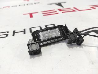 Фонарь подсветки салона Tesla Model S 1 поколение 2015, 1007151-70-E