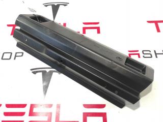 Кронштейн (крепление) коврового покрытия багажника Tesla Model S 1 поколение 2015, 1009173-00-C