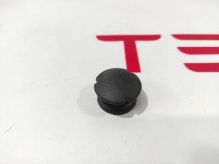 Клипса шпильки крепления грузовой сетки Tesla Model S 1 поколение (2012 - 2016), 1009089-00-A, 87998, 96913