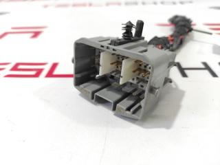 разъем (фишка) проводки Tesla Model S 1 поколение (2012 - 2016), 1031236-81-E