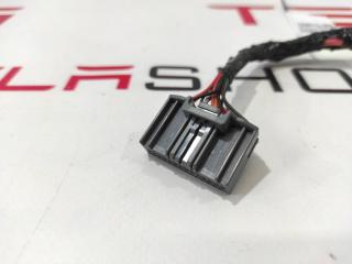 разъем (фишка) проводки Tesla Model S 1 поколение (2012 - 2016), 1031236-81-E