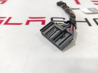 разъем (фишка) проводки Tesla Model S 1 поколение (2012 - 2016), 1031236-81-E