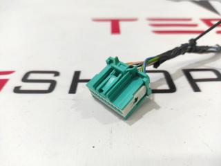 разъем (фишка) проводки Tesla Model S 1 поколение (2012 - 2016), 1031236-81-E
