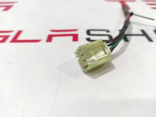 разъем (фишка) проводки Tesla Model S 1 поколение (2012 - 2016), 1031236-81-E