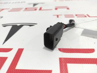 разъем (фишка) проводки Tesla Model S 1 поколение 2015, 1004417-96-N