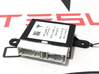 Блок управления стояночным тормозом и парктрониками Tesla Model X 1 поколение 2017, 1129519-00-A