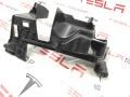 Накладка пластиковая под рулевой колонкой Tesla Model X 1 поколение 2017, 1035577-00-D, 104933900D - фото №4