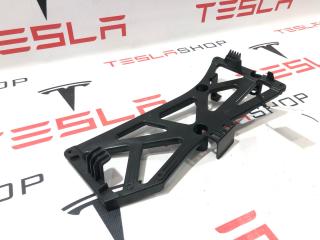 Кронштейн крепления боди контроллера Tesla Model X 1 поколение 2017, 1077423-00-B