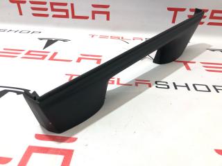Накладка декоративная основания сидений 1-го ряда Tesla Model X 1 поколение 2017, 1100674-00-D