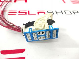 разъем (фишка) проводки Tesla Model X 1 поколение 2017, 1094405-02-D, 1135152-60-A