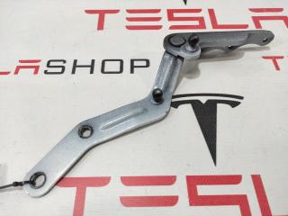 Петля амортизаторов подъемной задней двери Tesla Model X 1 поколение 2017, 1056534-00-C, 1037934-00-L, 1072794-00-A
