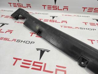 Накладка порога рокерной панели Tesla Model X 1 поколение 2017, 1034218-00-B