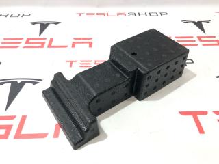 абсорбер бампера Tesla Model X 1 поколение 2017, 1089757-00-B
