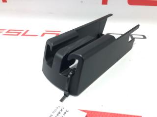 Заглушка салазки сиденья Tesla Model X 1 поколение 2017, 1062357-00-D