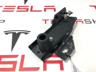 кронштейн радиатора Tesla Model X 1 поколение 2017, 1031401-00-G, 1061425-00-C, 1048500-00-A