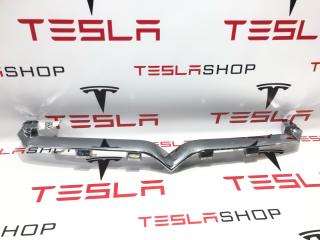 Накладка V-образная декоративная переднего гриля хром (птичка) Tesla Model S 1 поколение [рестайлинг] 2018, 1065233-00-C, 1056377-00-E