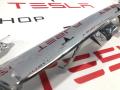 Накладка V-образная декоративная переднего гриля хром (птичка) Tesla Model S 1 поколение [рестайлинг] 2018, 1065233-00-C, 1056377-00-E - фото №4