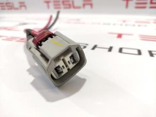 разъем (фишка) проводки Tesla Model X 1 поколение 2017, 1070801-99-D