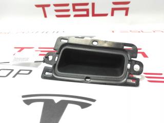 Ручка внутренняя закрытия крышки багажника Tesla Model X 1 поколение 2017, 1050409-00-D