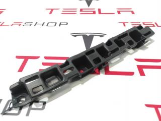 Кронштейн накладки, проема подъемной задней двери Tesla Model X 1 поколение 2017, 1059182-00-B, 1059183-00-A