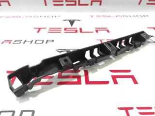Кронштейн облицовки стойки B Tesla Model X 1 поколение 2017, 1050784-00-C