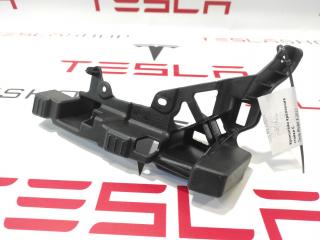Кронштейн накладки, стойки C Tesla Model X 1 поколение 2017, 1056085-00-C, 1053724-00-C