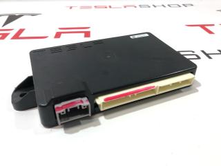 Блок управления подъемной задней двери Tesla Model X 1 поколение 2017, 1045490-10-F