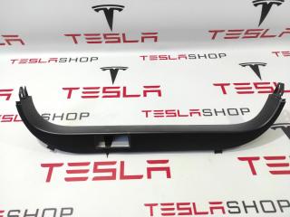 Накладка дверного проема Tesla Model X 1 поколение 2017, 1058421-00, 105995800