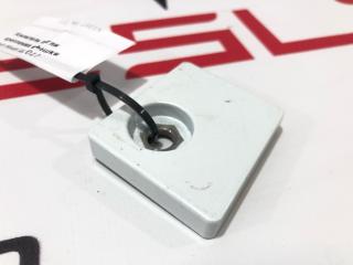 Усилитель петли крепления крышки багажника левый Tesla Model X 1 поколение 2017, 1003547-00-A