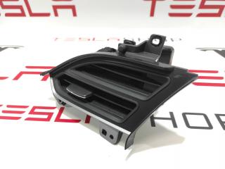 Воздуховод центральной панели (водительский) Tesla Model X 1 поколение 2019, 1061731-00-B, 1007834-00-C, 1096877-00-B