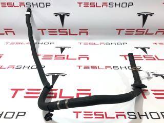 Шланги охлаждающей жидкости заднего малого электромотора Tesla Model X 1 поколение 2017, 1046225-00-H