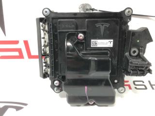 Блок электронных предохранителей Tesla Model X 1 поколение 2019, 1112379-01-J, 1135152-60-A, 1131021-00-A