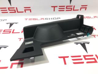 Накладка центральной панели Tesla Model X 1 поколение 2019, 1035563-00-C, 1054822-00-A