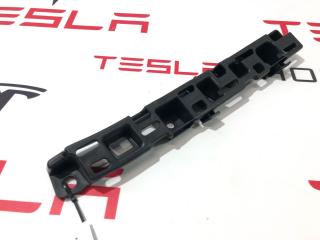 Кронштейн накладки, проема подъемной задней двери Tesla Model X 1 поколение 2019, 1059182-00-B, 1059183-00-A