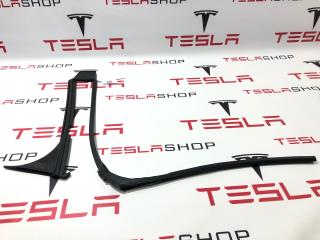Уплотнитель стойки B наружной Tesla Model X 1 поколение 2019, 1032152-00-D