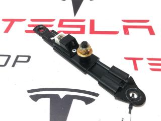 Кронштейн крепления ремня безопасности Tesla Model X 1 поколение 2019, 1036735-00-C, 5355162426