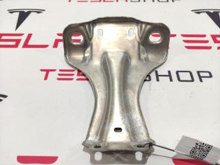 Кронштейн крепления стеклоочистителя Tesla Model X 1 поколение 2019, 1046405-00-E